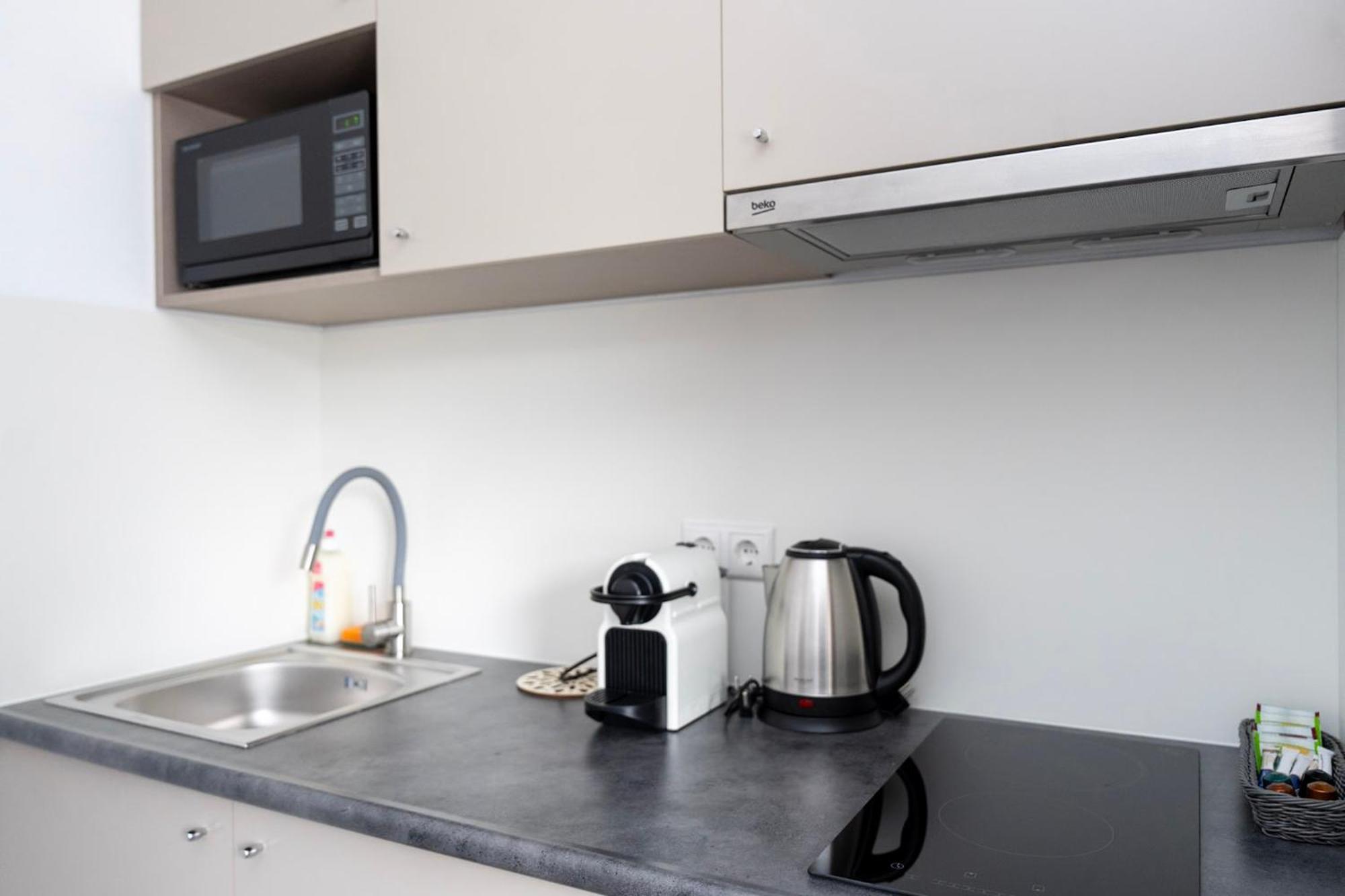 פאלקנזה Comfort Housing Apartments מראה חיצוני תמונה