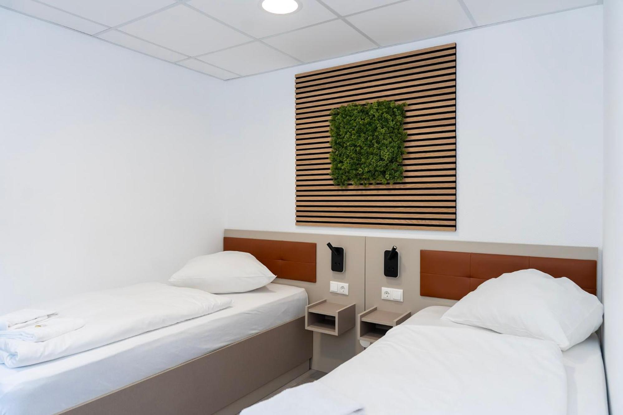 פאלקנזה Comfort Housing Apartments מראה חיצוני תמונה